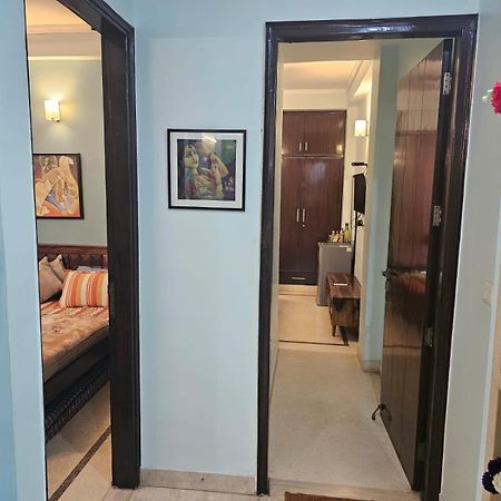 Sky Bloom Luxury Homestay Nova Deli Exterior foto