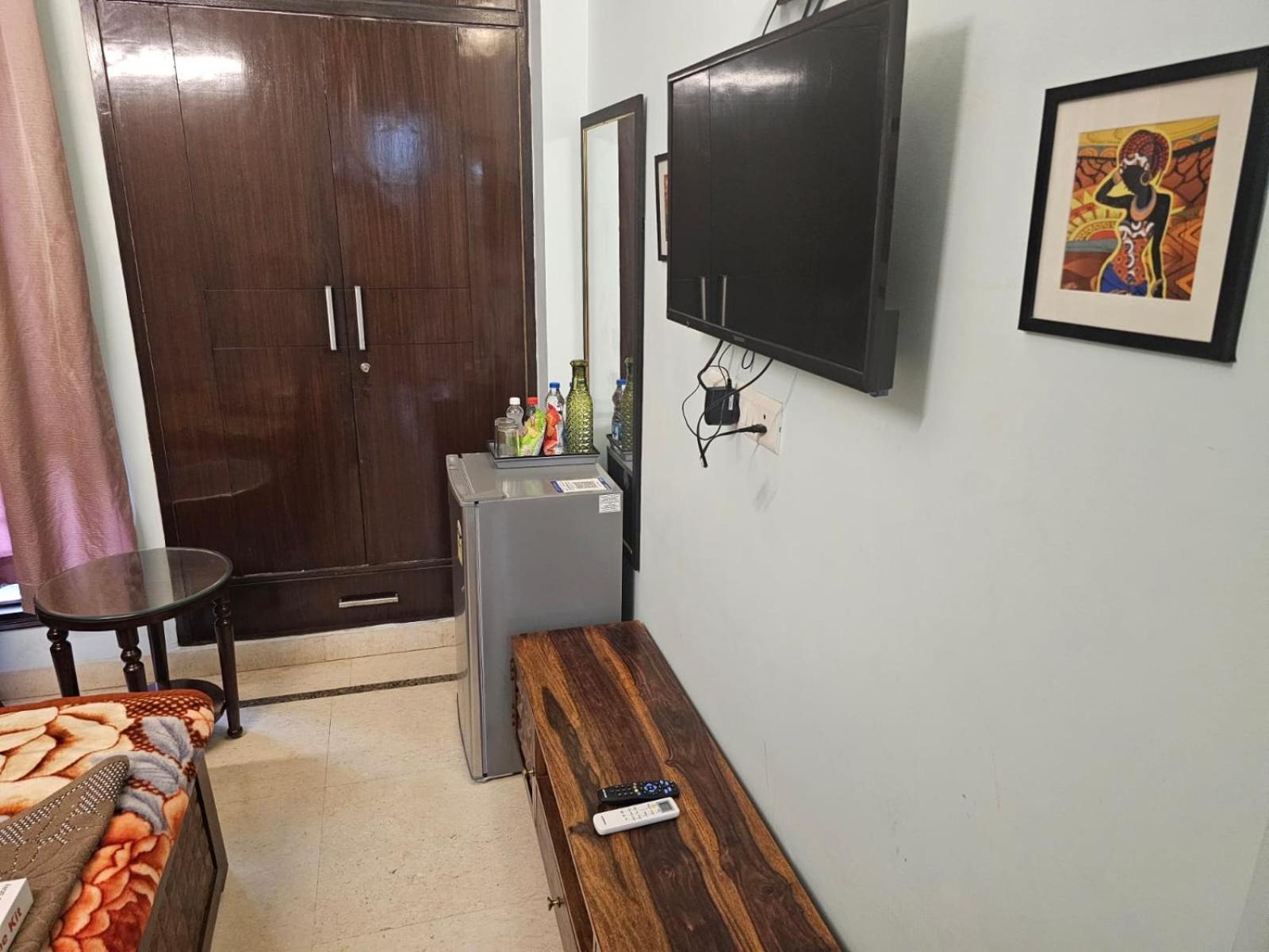 Sky Bloom Luxury Homestay Nova Deli Exterior foto
